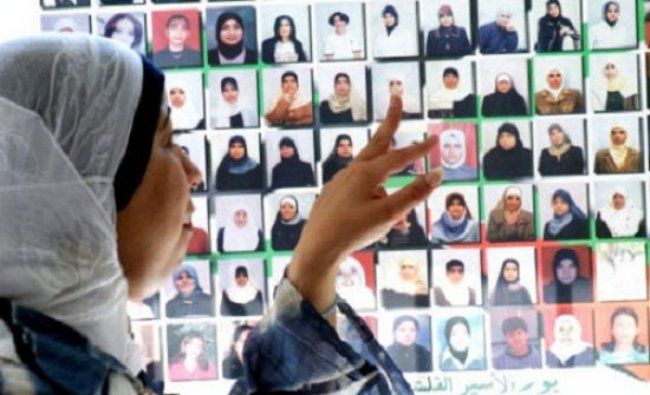 حملة لإنهاء الاعتقال الإداري للأسيرات الفلسطينيات
